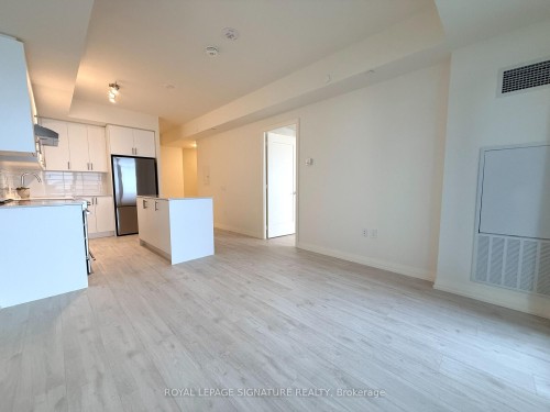 1412-27 Korda Gate, Vaughan, ON - Indoor Photo Showing Kitchen