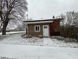 LOWER - 493 UPPER GAGE AVENUE  Hamilton, ON L8V 4J2