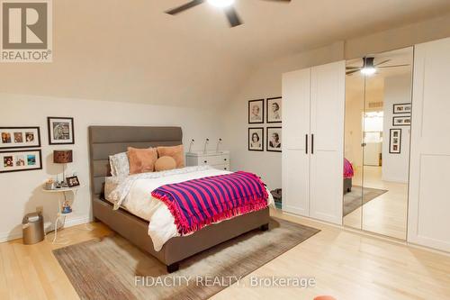 99 Fourth Avenue, Ottawa, ON 