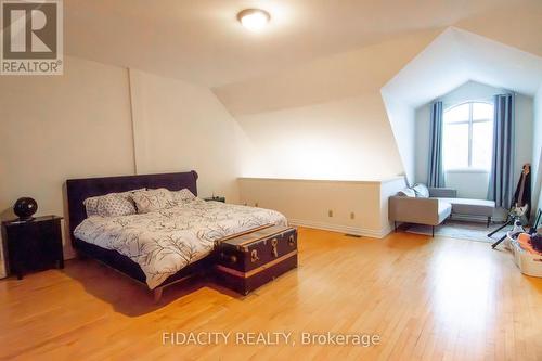 99 Fourth Avenue, Ottawa, ON 