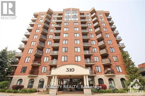 5L - 310 CENTRAL PARK DRIVE  Ottawa, ON K2C 4G4
