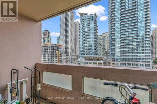 605 - 3590 Kaneff Crescent, Mississauga, ON - Outdoor With Facade