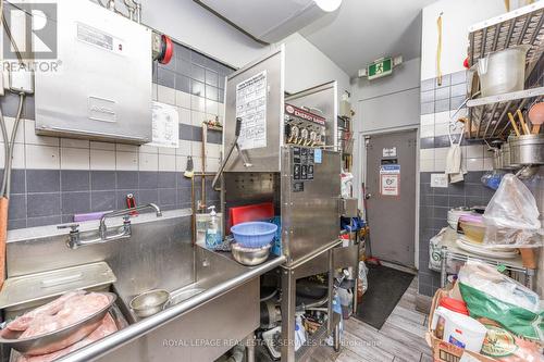 730 Lakeshore Road E, Mississauga, ON 