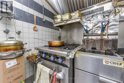 730 Lakeshore Road E, Mississauga, ON 