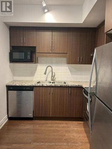 716 - 38 Cedarland Drive, Markham, ON - Indoor Photo Showing Kitchen With Double Sink