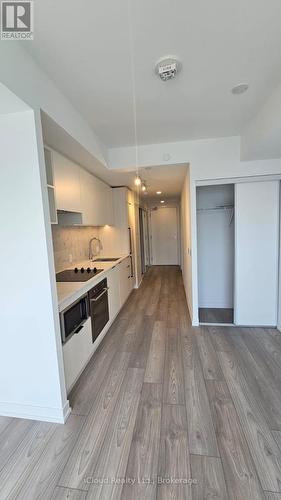3309 - 82 Dalhousie Street, Toronto, ON - Indoor Photo Showing Kitchen
