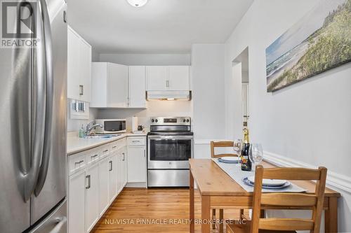 Stainless appliances, freshly painted. - 81 Dunkirk Drive N, St. Thomas, ON - Indoor Photo Showing Other Room
