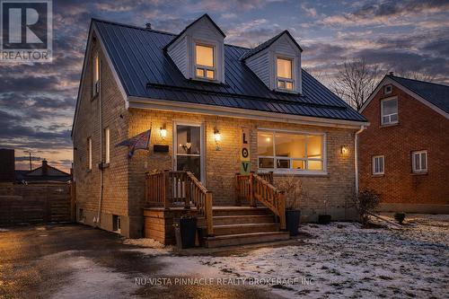 Very cute and well maintained home. - 81 Dunkirk Drive N, St. Thomas, ON - Outdoor With Deck Patio Veranda