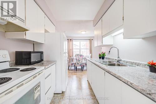 2 - 401 Keats Way, Waterloo, ON - Indoor Photo Showing Kitchen With Double Sink