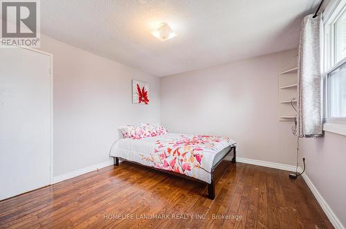 2 - 401 Keats Way, Waterloo, ON - Indoor Photo Showing Bedroom