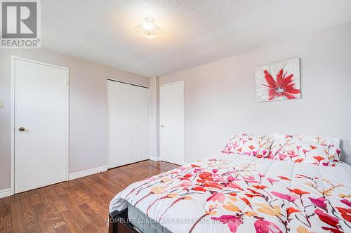 2 - 401 Keats Way, Waterloo, ON - Indoor Photo Showing Bedroom