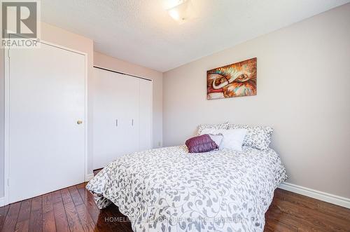 2 - 401 Keats Way, Waterloo, ON - Indoor Photo Showing Bedroom