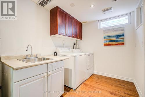 2 - 401 Keats Way, Waterloo, ON - Indoor Photo Showing Laundry Room