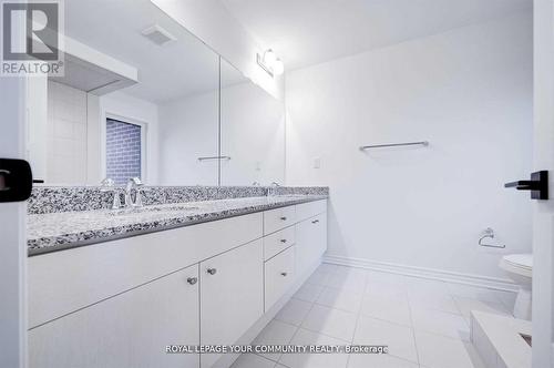 3051 - 3051 John Mckay Boulevard, Oakville, ON - Indoor Photo Showing Bathroom