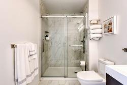 Salle de bains attenante à la CCP - 