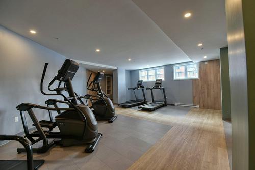 Exercise room - 401-2335 Rue Des Équinoxes, Montréal (Saint-Laurent), QC - Indoor Photo Showing Gym Room