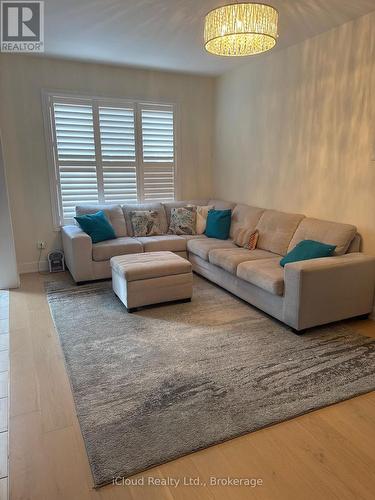 1443 Bews Landing, Milton, ON - Indoor Photo Showing Living Room