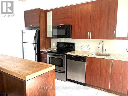 705 - 33 Mill Street, Toronto, ON - Indoor Photo Showing Kitchen