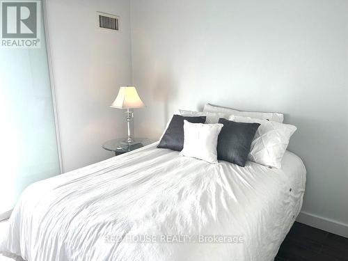 705 - 33 Mill Street, Toronto, ON - Indoor Photo Showing Bedroom