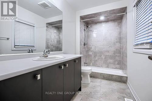 126 Port Crescent, Welland, ON - Indoor Photo Showing Bathroom