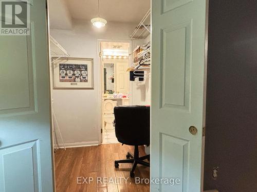 1205 - 101 Subway Crescent, Toronto, ON - Indoor Photo Showing Other Room