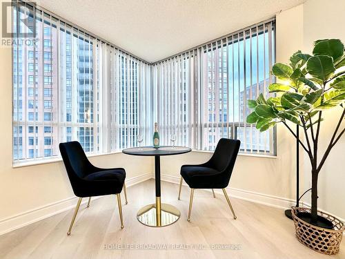 Dining Room With Double Direction Windows - 521 - 15 Northtown Way, Toronto, ON - Indoor