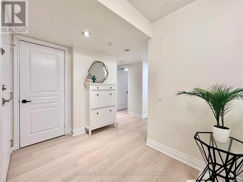 521 - 15 Northtown Way, Toronto, ON - Indoor Photo Showing Other Room