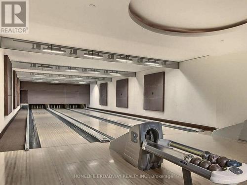 Bowling Alley - 521 - 15 Northtown Way, Toronto, ON - Indoor Photo Showing Other Room