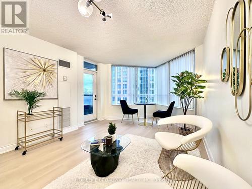 Spacious Living Room - 521 - 15 Northtown Way, Toronto, ON - Indoor