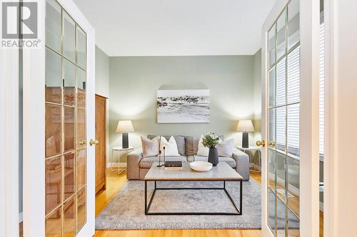 764 Prince Of Wales Drive, Cobourg, ON - Indoor Photo Showing Living Room