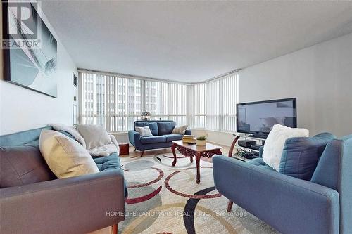 1806 - 55 Elm Drive W, Mississauga, ON - Indoor Photo Showing Living Room