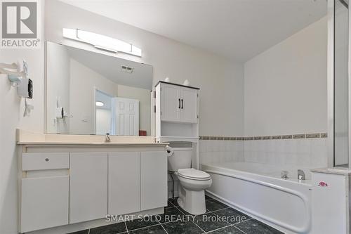 152 - 18 Clark Avenue W, Vaughan, ON - Indoor Photo Showing Bathroom