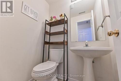 152 - 18 Clark Avenue W, Vaughan, ON - Indoor Photo Showing Bathroom