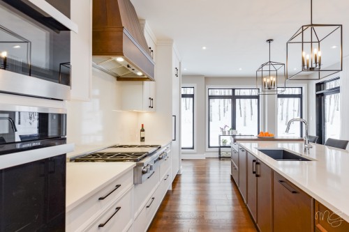 Cuisine - 650 Rue De Belle-Plagne, Saint-Sauveur, QC - Indoor Photo Showing Kitchen With Upgraded Kitchen