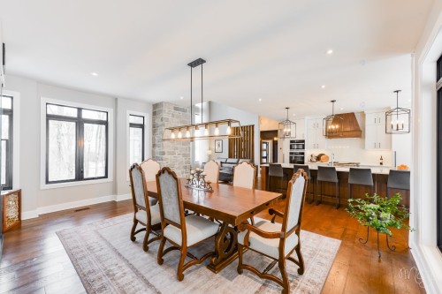 Salle à manger - 650 Rue De Belle-Plagne, Saint-Sauveur, QC - Indoor Photo Showing Dining Room