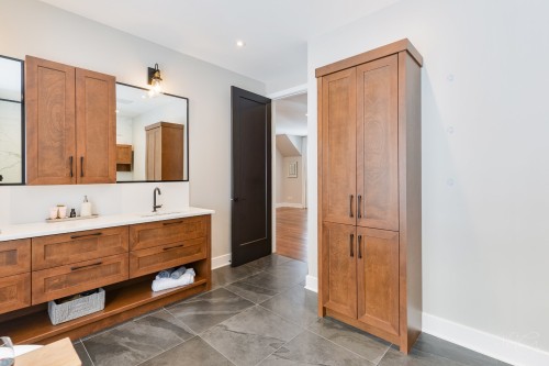 Salle de bains attenante à la CCP - 650 Rue De Belle-Plagne, Saint-Sauveur, QC - Indoor