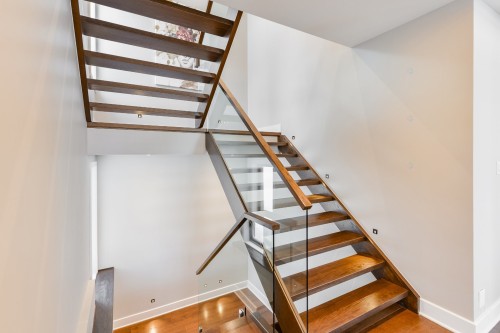 Escalier - 650 Rue De Belle-Plagne, Saint-Sauveur, QC - Indoor Photo Showing Other Room