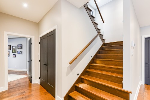 Corridor - 650 Rue De Belle-Plagne, Saint-Sauveur, QC - Indoor Photo Showing Other Room