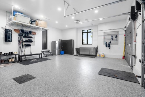 Garage - 650 Rue De Belle-Plagne, Saint-Sauveur, QC - Indoor