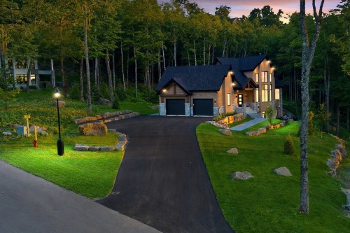 Photo aérienne - 650 Rue De Belle-Plagne, Saint-Sauveur, QC - Outdoor With Facade