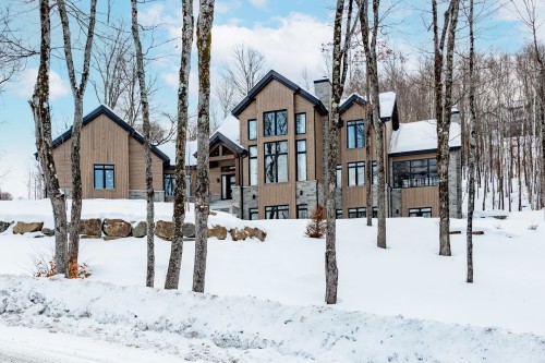 Façade - 650 Rue De Belle-Plagne, Saint-Sauveur, QC - Outdoor With Facade