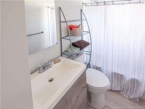 2 Deerwood Crt, Riverview, NB 