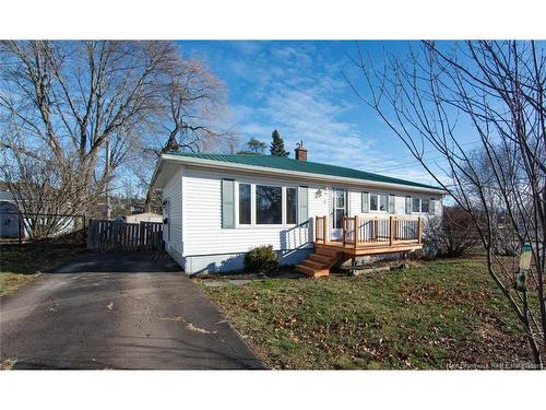 2 Deerwood Crt, Riverview, NB 