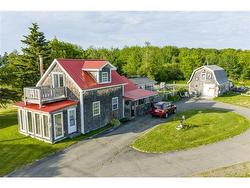 137 Pointe Du Chene RD  Pointe-Du-Chêne, NB E4P 4S9