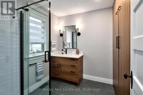 90 Collingwood Street, Meaford, ON - Indoor Photo Showing Bathroom