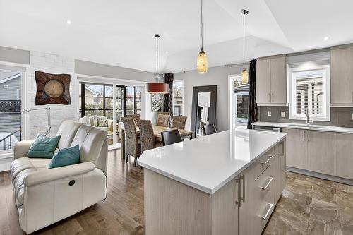 Cuisine - 14680 Rue Jean-Maurice, Mirabel, QC - Indoor Photo Showing Kitchen With Upgraded Kitchen