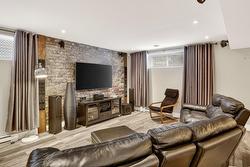 Family room - 