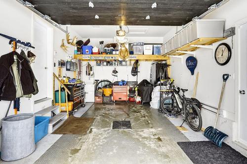 Garage - 14680 Rue Jean-Maurice, Mirabel, QC - Indoor Photo Showing Garage