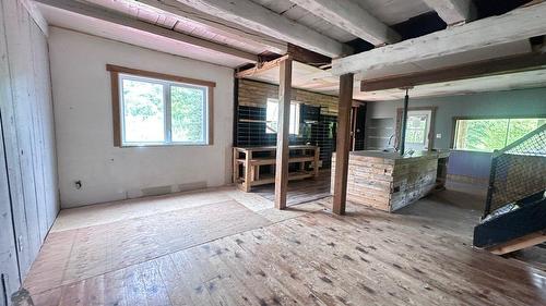 Coin-repas - 2076  - 2080 Mtée Sauvage, Saint-Adolphe-D'Howard, QC - Indoor Photo Showing Other Room