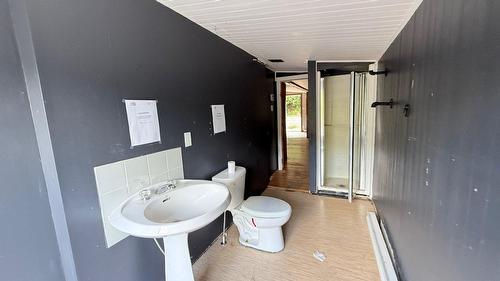 Salle de bains - 2076  - 2080 Mtée Sauvage, Saint-Adolphe-D'Howard, QC - Indoor Photo Showing Bathroom
